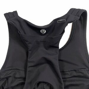 Lululemon Black Performance Tank w/ Built-In Bra Size S Yoga Barre Running Spin